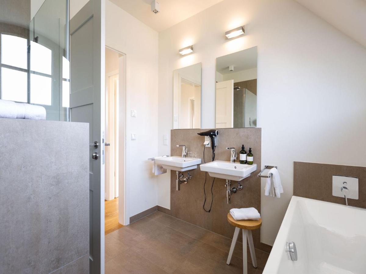 Reetland am Meer - Premium Reetdachvilla mit 2 Schlafzimmern, Sauna und Kamin E04 Dranske Exterior foto